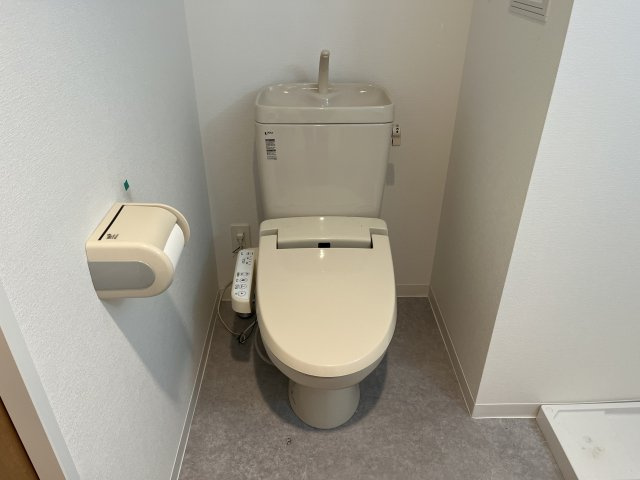 キャッスルコート西新町のトイレ