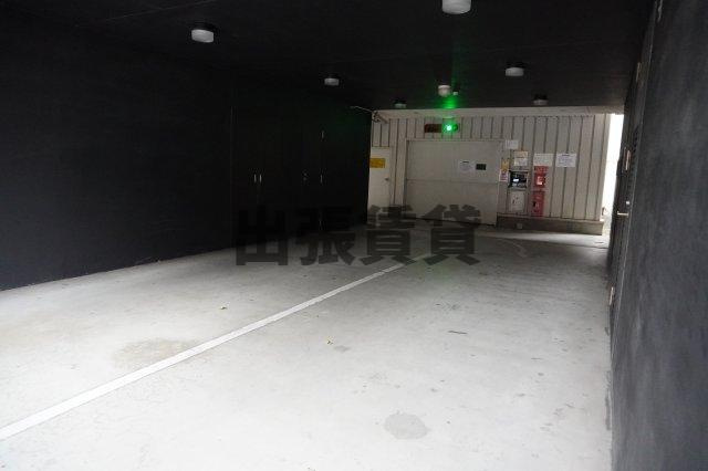 仲介手数料0！！スクエア名駅南の駐車場