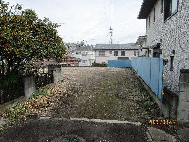 茨城県古河　売地の前面道路含む現地写真