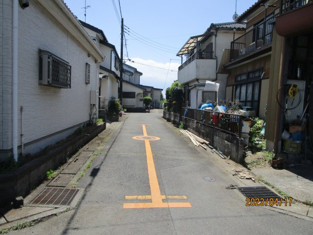 茨城県古河　売地の前面道路含む現地写真