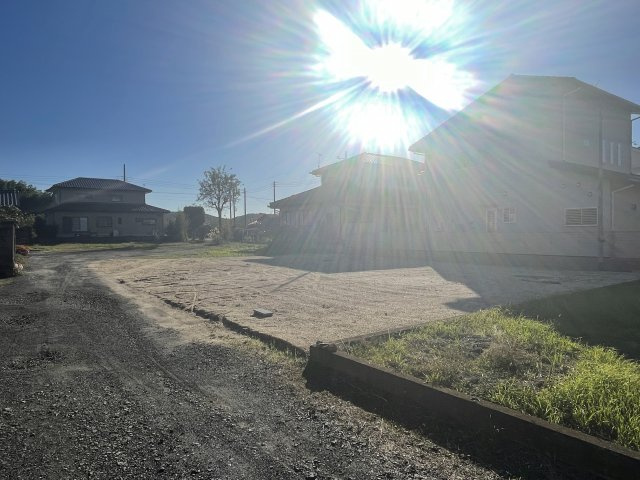 桜川市岩瀬264.30㎡売地の前面道路含む現地写真