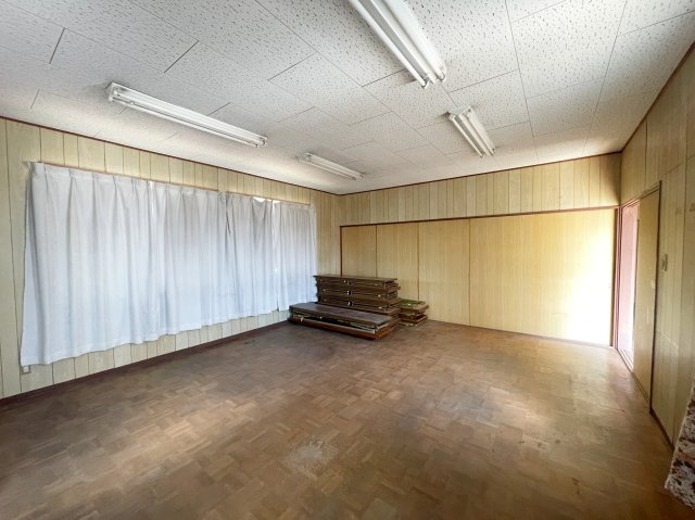 桜川市富士見台4丁目売事務所の内装|部屋A：15帖