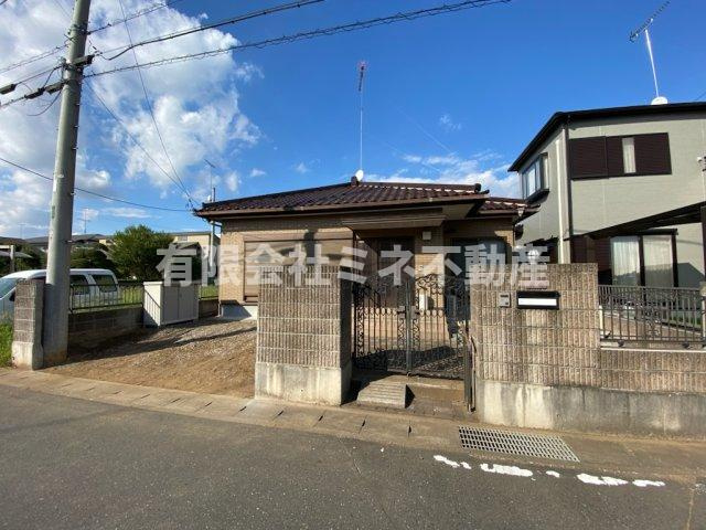 結城市中央町　売戸建の駐車場