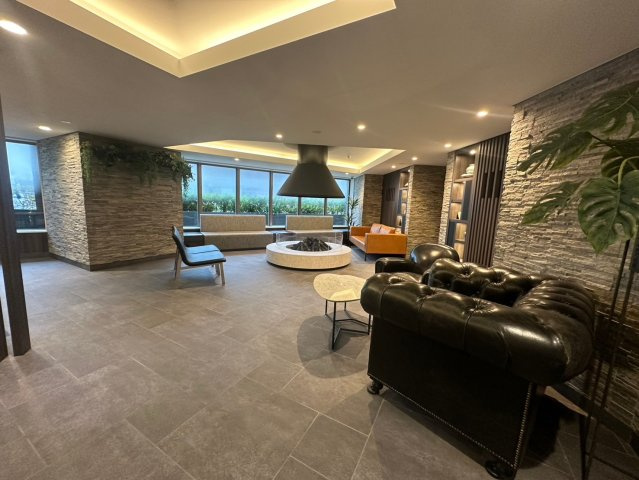 プラウド高田馬場のエントランス|☆上品な共有スペース☆