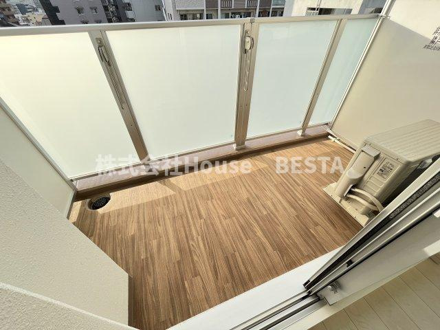 アドバンス神戸セラフィムのバルコニー