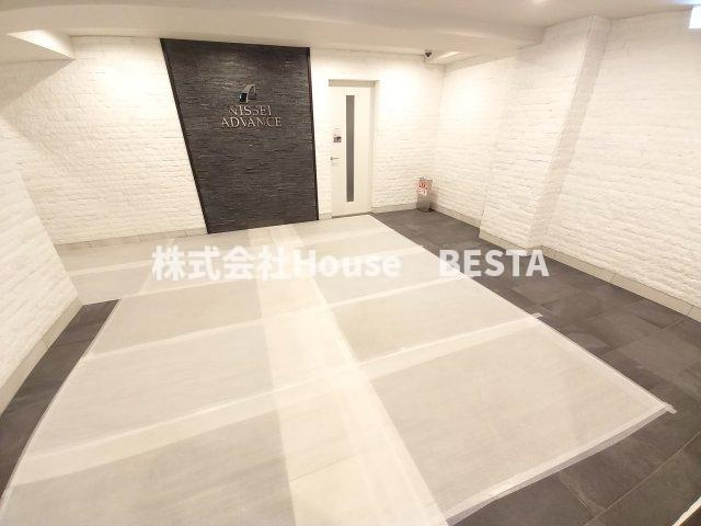 アドバンス神戸セラフィムのエントランス