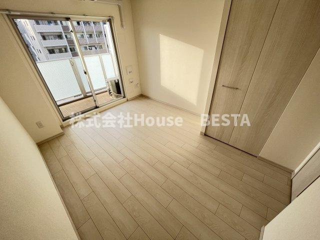 アドバンス神戸セラフィムの洋室