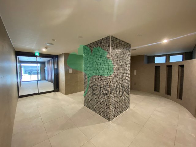 ラクラス博多2のエントランス