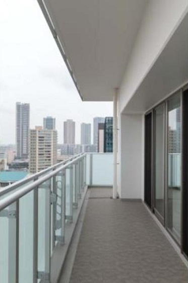 江東区豊洲５丁目の賃貸マンションのバルコニー