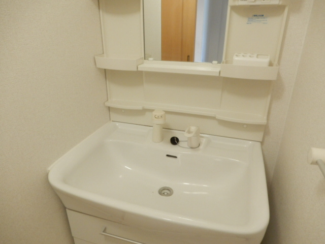神戸市垂水区乙木３丁目のアパートの洗面所