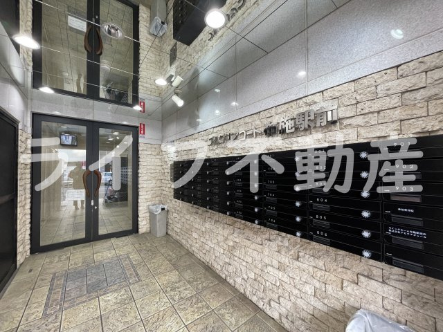 ブルグリンコート布施駅前のエントランス|清潔なエントランスです