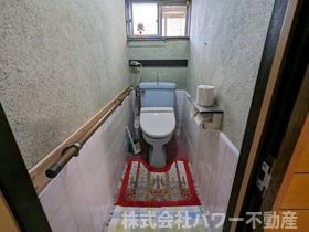 中古戸建　安中３丁目のトイレ|コンパクトで使いやすいトイレです