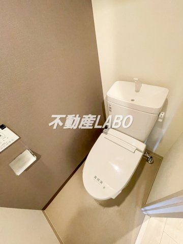 フォーリアライズ南堀江ヴィータのトイレ