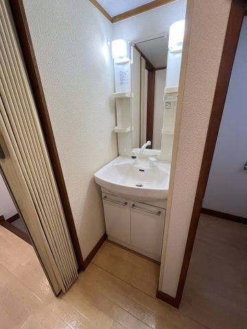 若草ハイツの洗面所