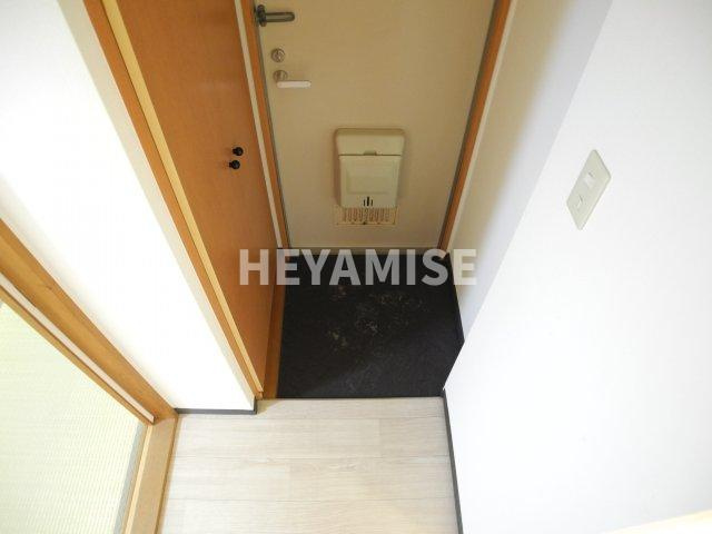 グリーンハイツ里の玄関