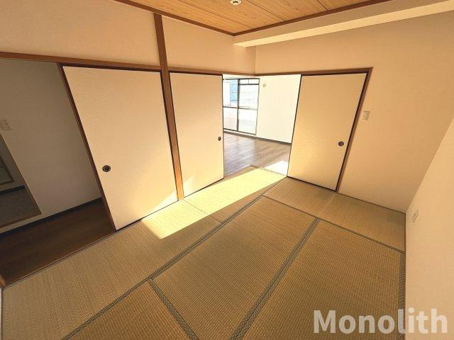 ロジュマン麻生中の和室