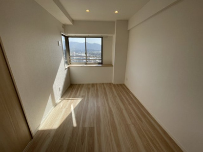 【洋室】サンパーク安部山公園 