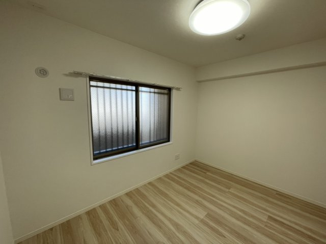 【洋室】サンパーク安部山公園 