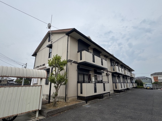 メイプルガーデンの外観