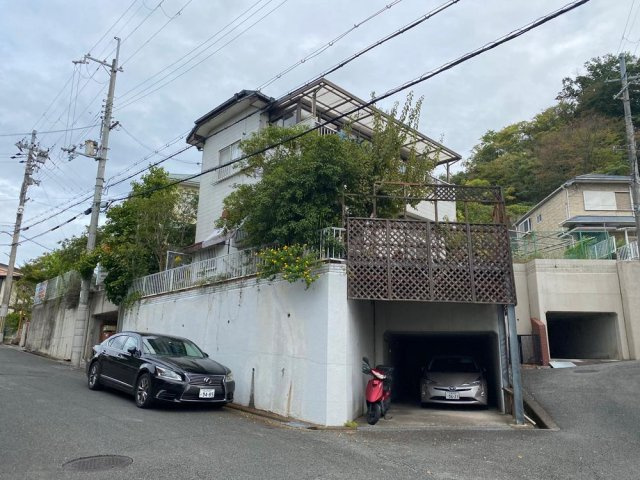 妙見東５丁目　中古一戸建ての外観|新しい生活にいかがでしょうか？外観はお住まいの顔になります。こだわりたいポイントですね。外壁塗装や屋根塗装のご相談も承っております。
■現地内覧・資金計画相談・住宅ローン相談もお問合せ受付中■