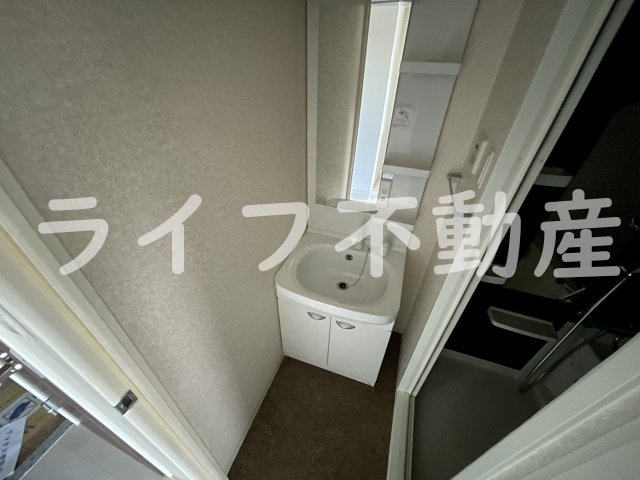 Ｌｕｘｅ布施南の洗面所|スペースが確保できる洗面所です