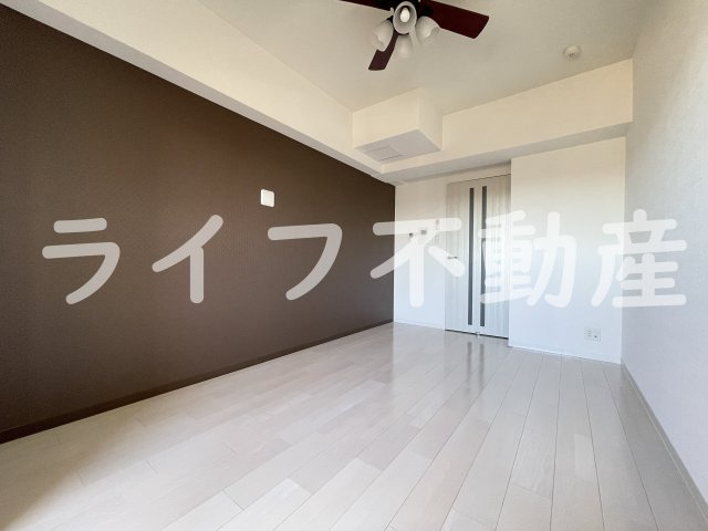 Ｌｕｘｅ布施南の居間・リビング|こちらの居間で趣味の時間をお楽しみください