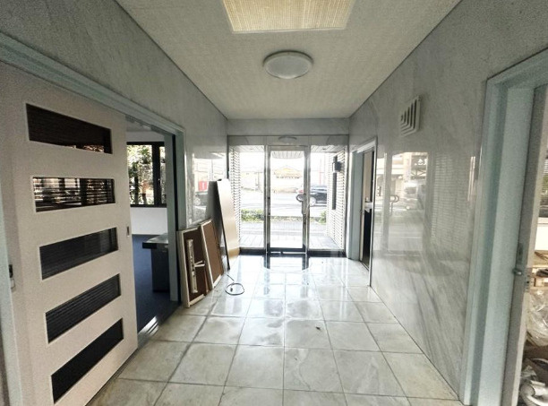 守山市吉身１丁目の店舗のロビー