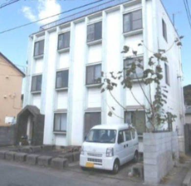 孝子ハイツの外観