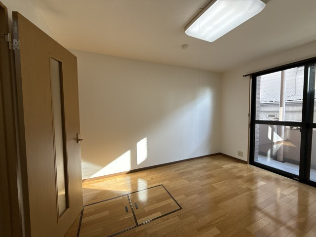 ネオクオーツ幸　弐番館の子供部屋