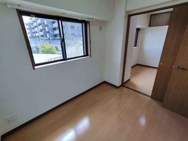 ヴィラージュ高幡不動の洋室|コンパクトで使いやすい洋室です