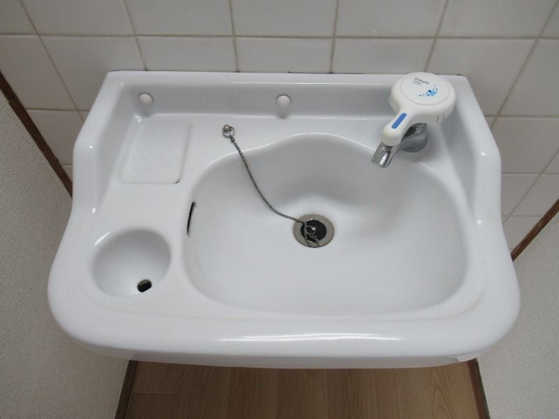 太陽住宅の洗面所