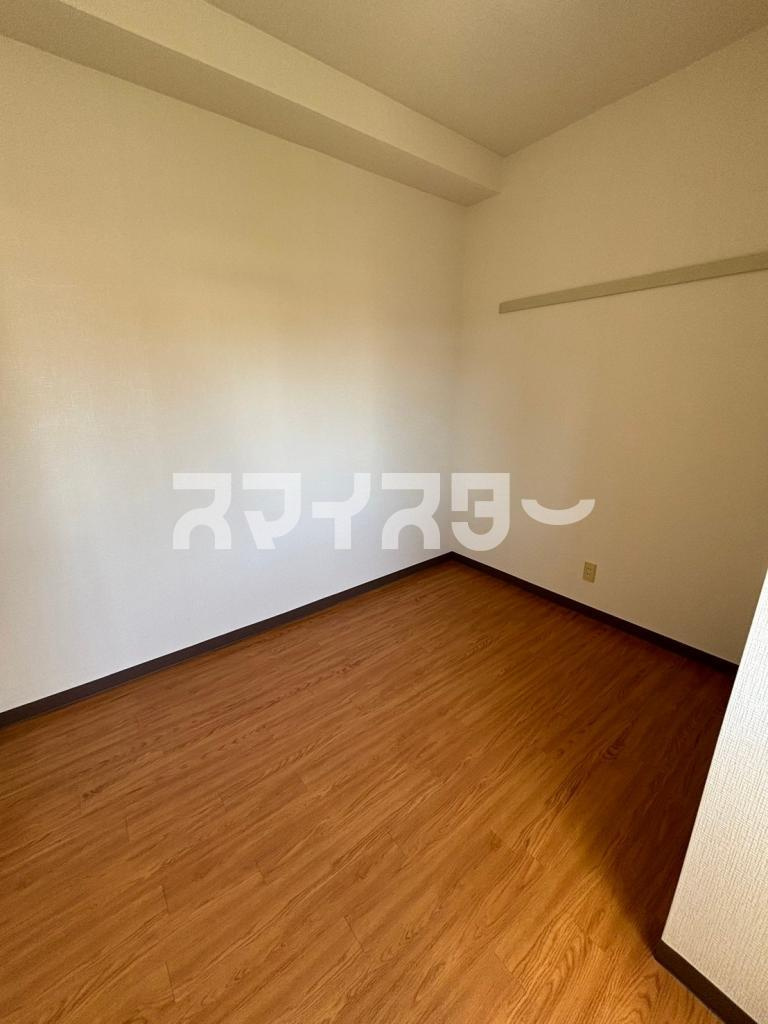 青梅市本町の賃貸マンションの寝室