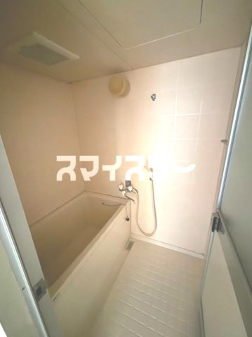 青梅市本町の賃貸マンションの浴室