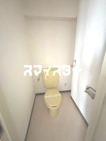 青梅市本町の賃貸マンションのトイレ