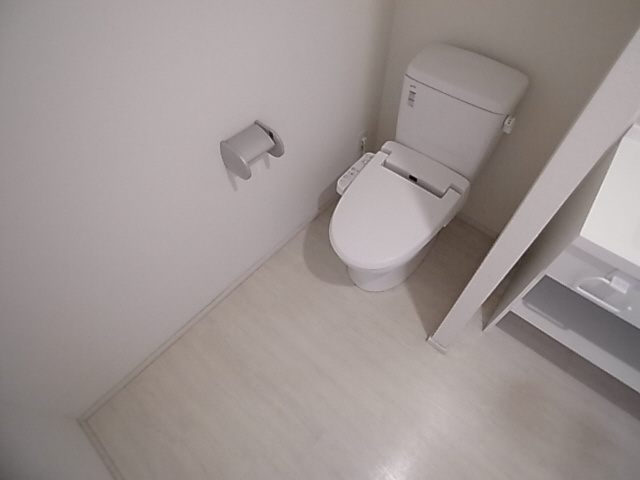 神戸市長田区片山町５丁目の賃貸マンションのトイレ|ウォッシュレット付トイレ