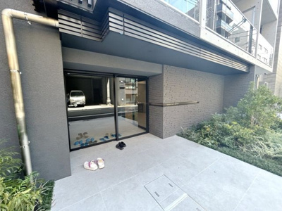 【エントランス】 | シーズンフラッツ菊川ＷＥＳＴ
