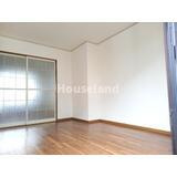 グリーンフル鳴神の洋室