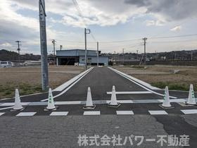 売土地 箕郷町上芝　秀和８区画の前面道路含む現地写真|前面道路含む現地写真です