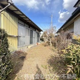 中古戸建　高崎市箕郷町柏木沢　平屋の庭|お庭で自由な時間を過ごせます