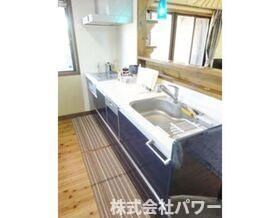 中古戸建　下里見町のキッチン|キッチンでみんなでお料理をお楽しみください