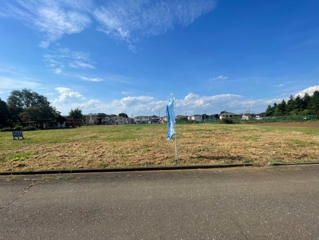 土地 狭山市柏原　の前面道路含む現地写真