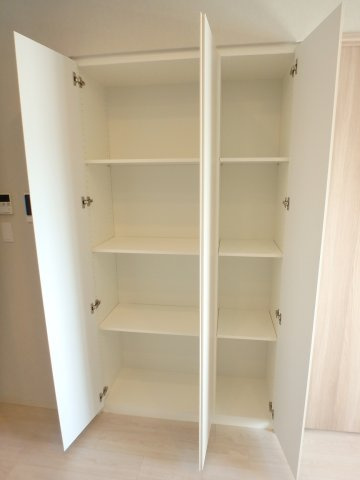 【収納】シーズンフラッツ青葉通一番町