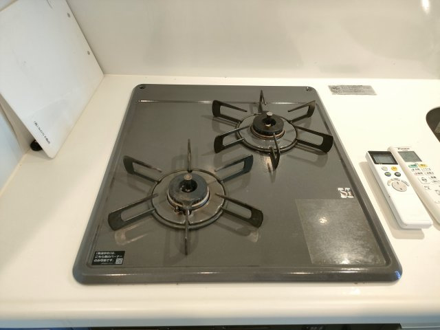 エストゥルース新小岩のキッチン