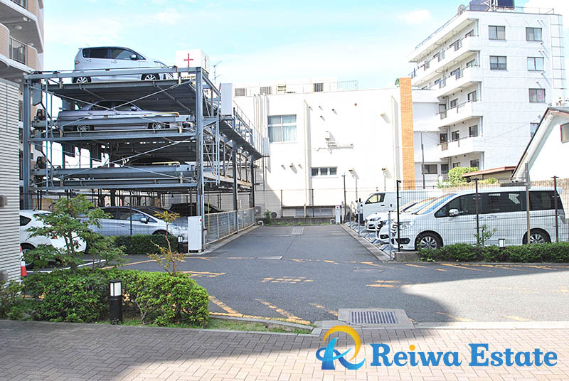 エンゼル茅ヶ崎テラスの駐車場