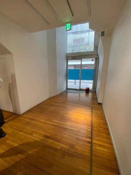 大阪市中央区東心斎橋１丁目の店舗事務所