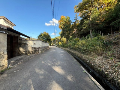 【前面道路含む現地写真】 | 高槻市大字原　中古戸建