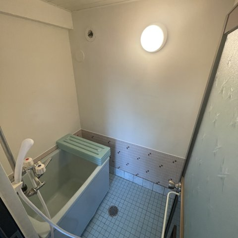 母恋マンション317号室の浴室