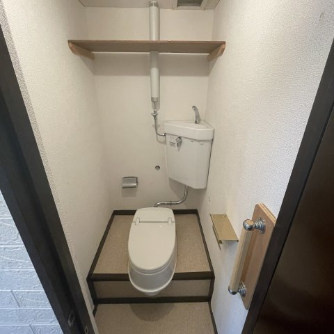 母恋マンション317号室のトイレ