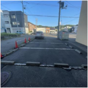 母恋マンション317号室の駐車場