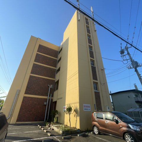 母恋マンション317号室の外観